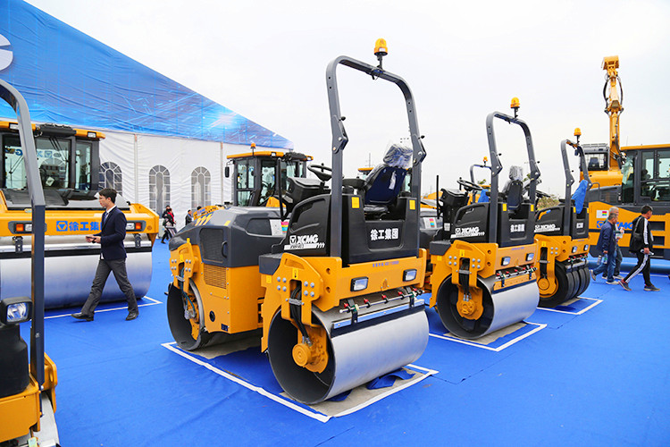 XCMG 4 Ton Light Vibratory Road Roller XMR403 for Sale